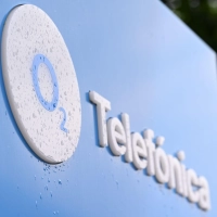 Das Logo von O2 an seinem Düsseldorfer Standort.  (Foto: Wolf von Dewitz/dpa)