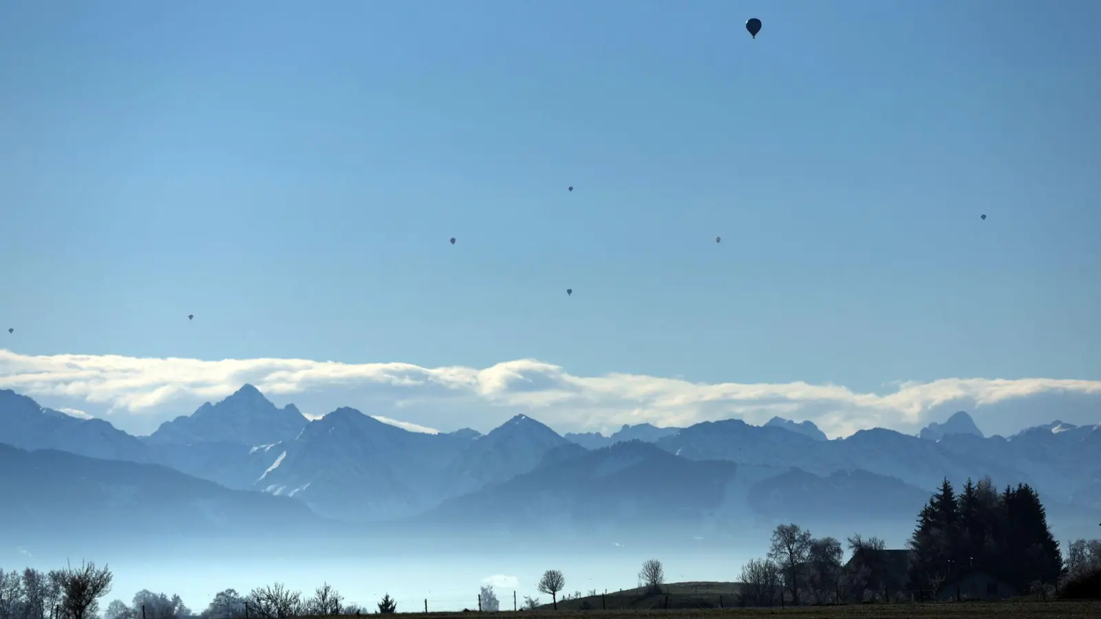 „Die Chancen stehen ziemlich gut, dass sich am Samstag in ganz Bayern die Sonne zeigt“, sagte ein Sprecher des DWD. (Archivbild) (Foto: Karl-Josef Hildenbrand/dpa)