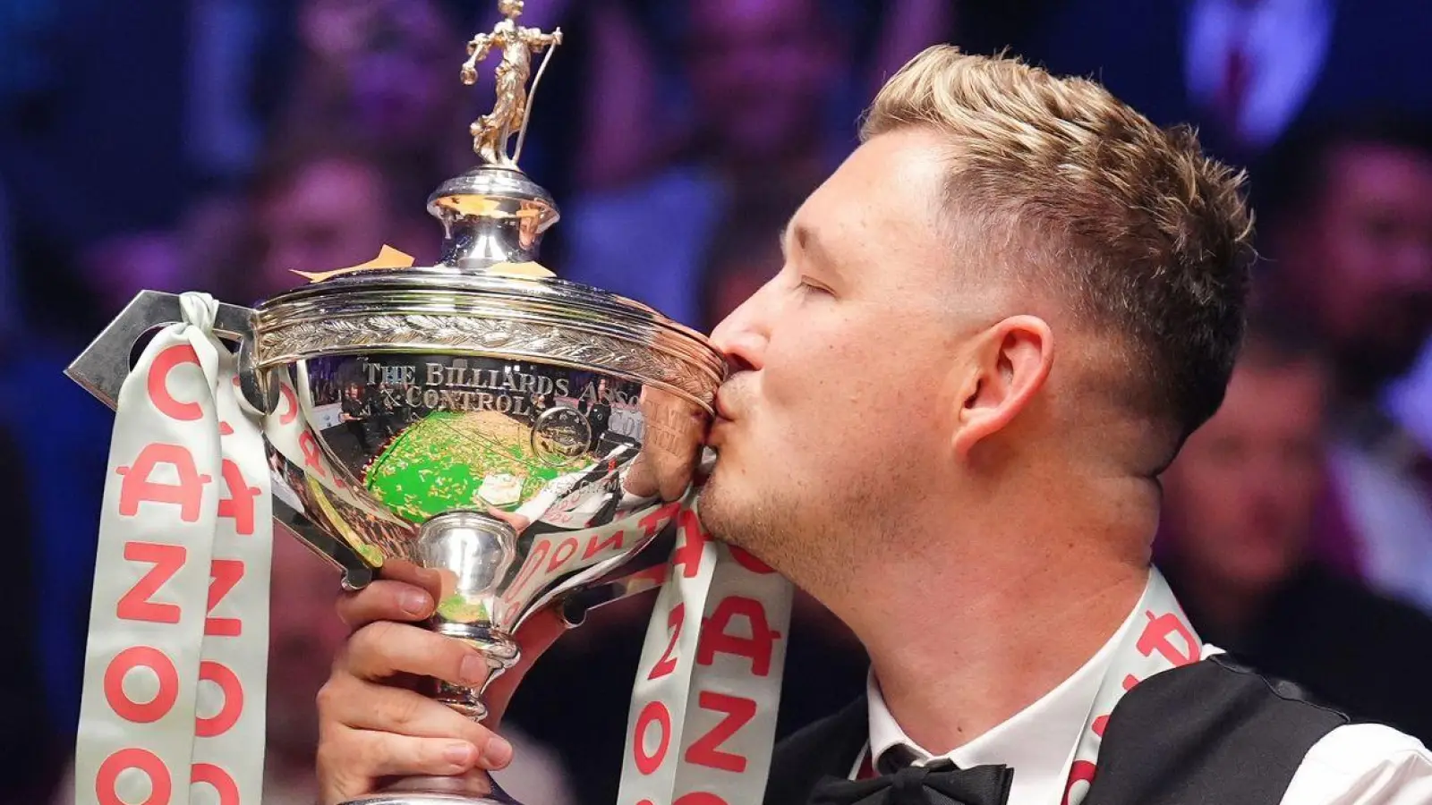 Eroberte in Sheffield den Snooker-Thron: Kyren Wilson. (Foto: Mike Egerton/PA Wire/dpa)