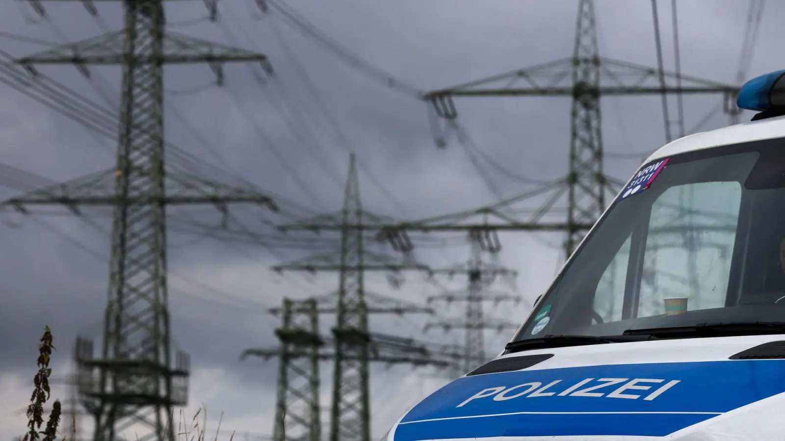 Landesweit hat die Polizei die kritische Infrastruktur im Moment besonders im Blick. (Foto: Christoph Reichwein/dpa)