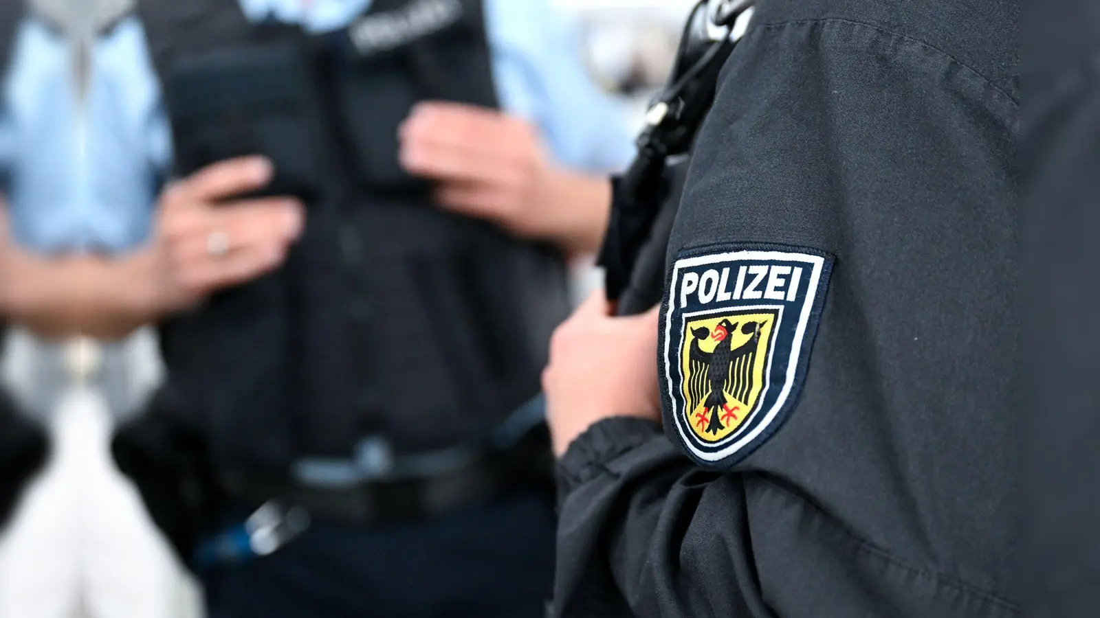 Der Mann konnte von der Bundespolizei widerstandslos festgenommen werden. (Symbolbild) (Foto: Sven Hoppe/dpa)