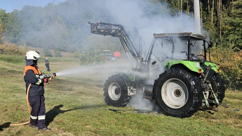Die Einsatzkräfte hatten den Brand schnell unter Kontrolle. (Foto: Feuerwehr Bergtheim)