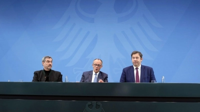 Die Spitzen der Koalition vereinbaren eine gemeinsame Position. (Foto: Michael Kappeler/dpa)