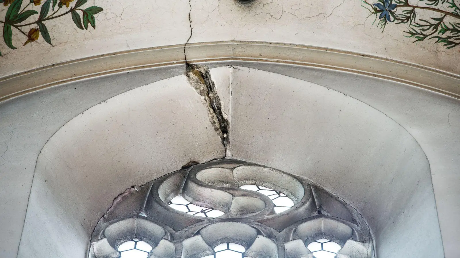 In Bayern gibt es viele sehenswerte Kirchen - doch ihr Erhalt ist arbeits- und kostenintensiv. (Symbolbild) (Foto: picture alliance / dpa)