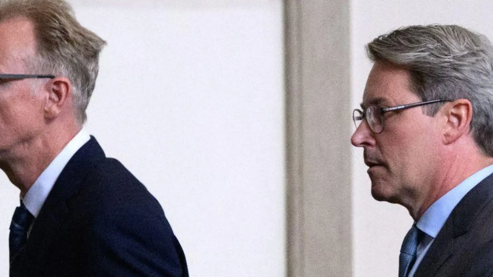 Der frühere Verkehrs-Staatssekretär Gerhard Schulz weist Vorwürfe der Staatsanwaltschaft im Zusammenhang mit der gescheiterten Pkw-Maut zurück. (Foto: Bernd von Jutrczenka/dpa)