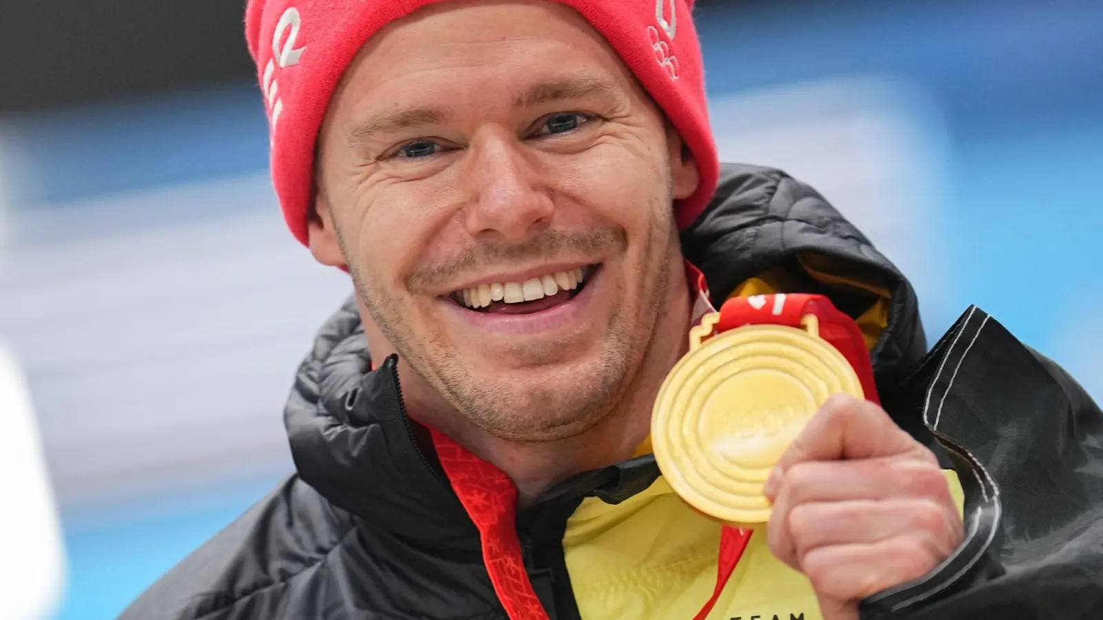 Christopher Grotheer raste als erster Deutscher zu Gold im Skeleton. (Foto: Michael Kappeler/dpa)