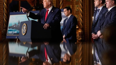 Mar-a-Lago: Trump, Rubio &amp; Co. präsentieren Pläne für den Bau von neuen Kampfschiffen. (Foto: Alex Brandon/AP/dpa)