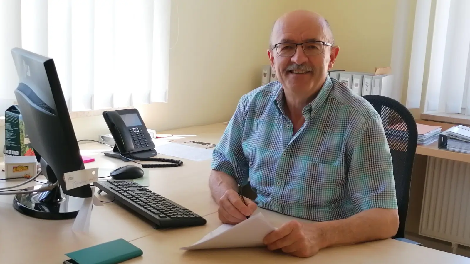 Bürgermeister Georg Held freut sich auf viele Kirchweihbesucher.  (Foto: Fritz Zinnecker)