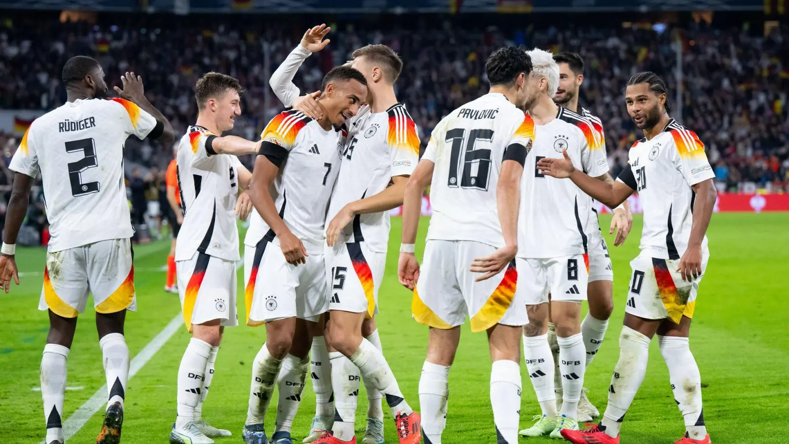 Der Einzug ins Viertelfinale steht fest - jetzt soll für das DFB-Team noch der Gruppensieg her.  (Foto: Sven Hoppe/dpa)