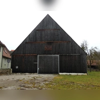 Aus der von der Gemeinde erworbenen Scheune soll ein Dorfgemeinschaftshaus werden. Ob das Projekt weiterverfolgt wird, soll nun per Bürgerentscheid geklärt werden. (Archivbild: Karl-Heinz Gisbertz)
