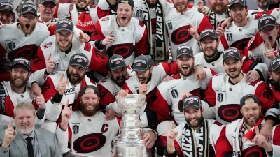 Die Hurricanes präsentierten sich als echtes Team. (Foto: John Locher/AP/dpa)