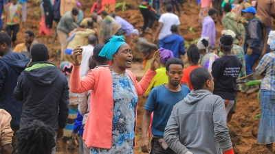 Noch immer ist unklar, wie viele Menschen unter den Erd- und Schlammmassen begraben sind. (Foto: Uncredited/Gofa Zone Government Communication Affairs Department/AP)