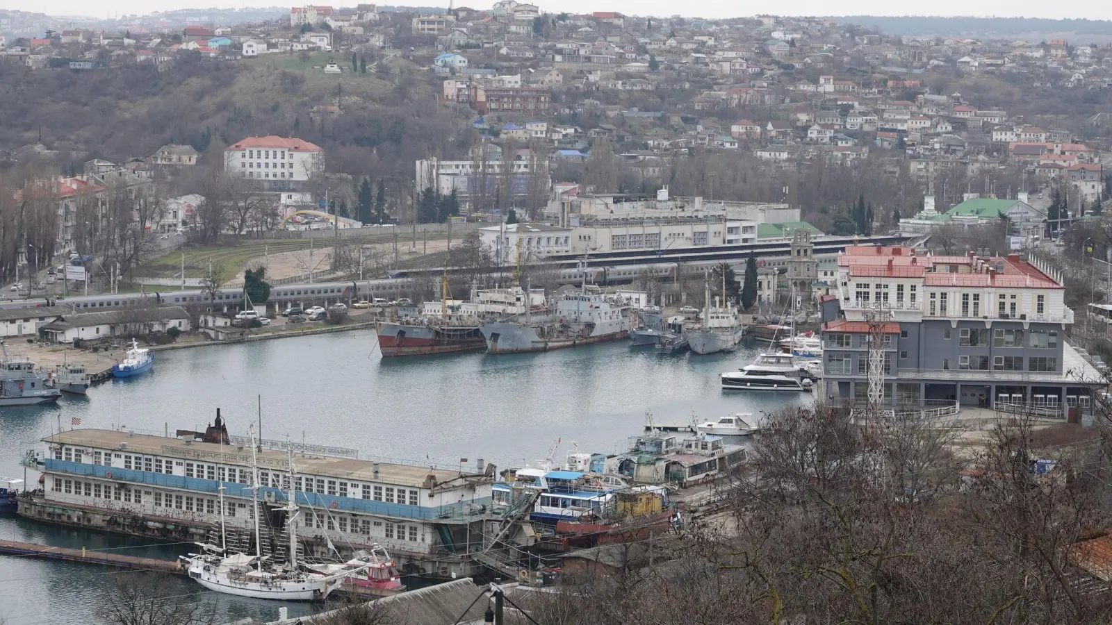 In Sewastopol wurde nach Angaben der Besatzungsverwaltung ein historisches Museum getroffen. (Archivbild) (Foto: Ulf Mauder/dpa)