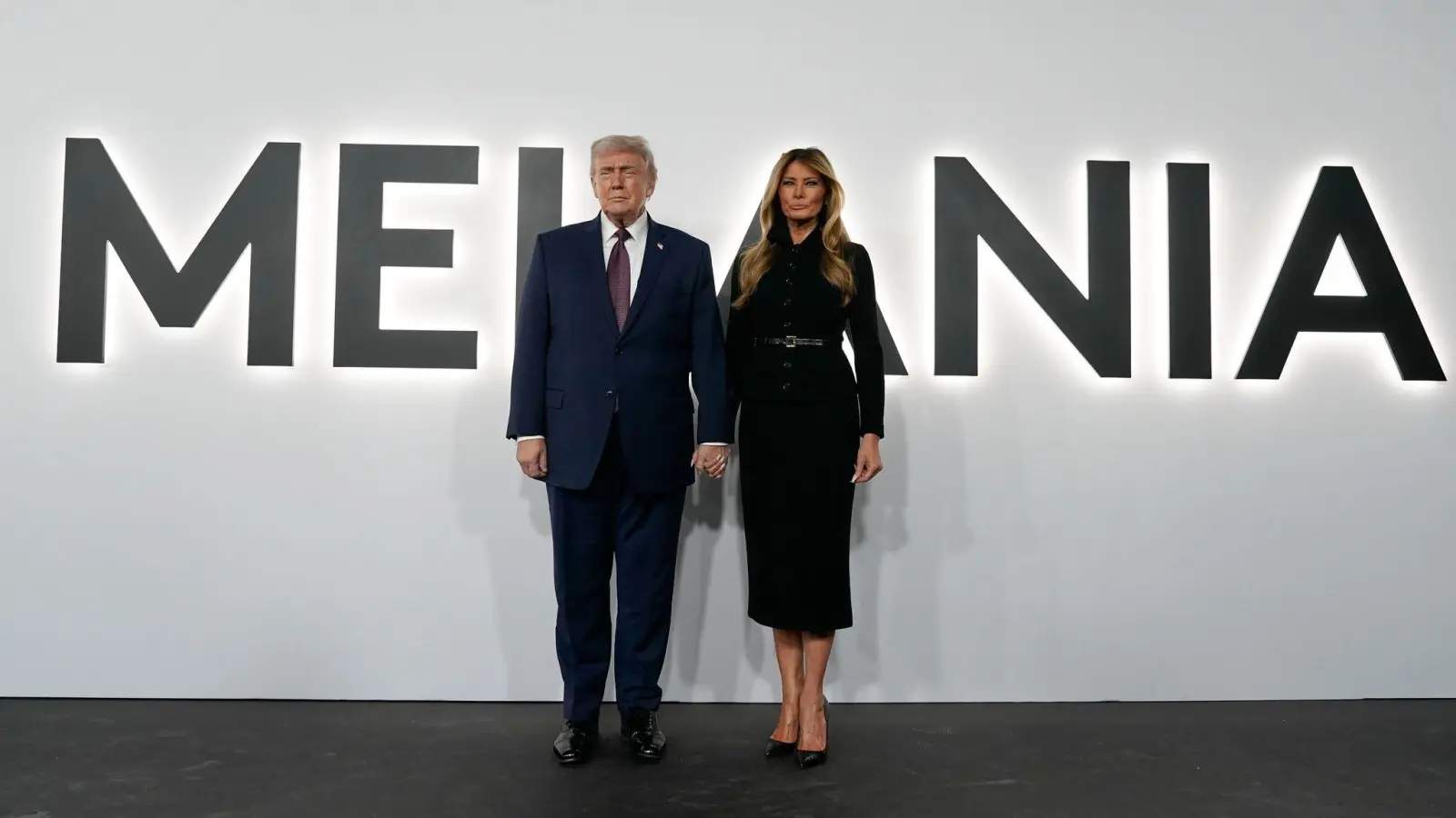 Bei der Premiere im John F. Kennedy Center zeigte sich Präsident Donald Trump demonstrativ angetan. (Foto: Jose Luis Magana/AP/dpa)