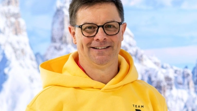 DOSB-Vorstand Olaf Tabor präsentierte das deutsche Olympia-Team. (Foto: Peter Kneffel/dpa)