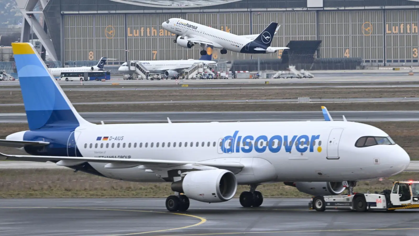 Der mit Verdi abgeschlossene Tarifvertrag bei der Lufthansa-Tochter Discover empört andere Gewerkschaften. (Foto: Arne Dedert/dpa)