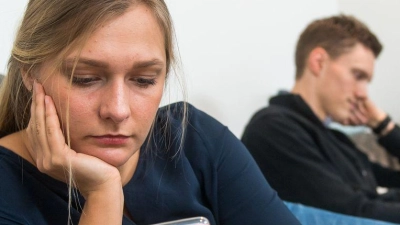 Geheimnisse haben oder über alles reden? Jede Beziehung hat eine andere Dynamik, aber immer wichtig: Die Balance muss stimmen.  (Foto: Benjamin Nolte/dpa-tmn)