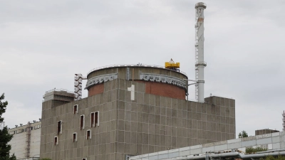 Das ukrainische Atomkraftwerk Saporischschja steht seit fast vier Jahren unter russischer Kontrolle und befindet sich nahe der Frontlinie. (Archivbild) (Foto: Victor/Xinhua/dpa)