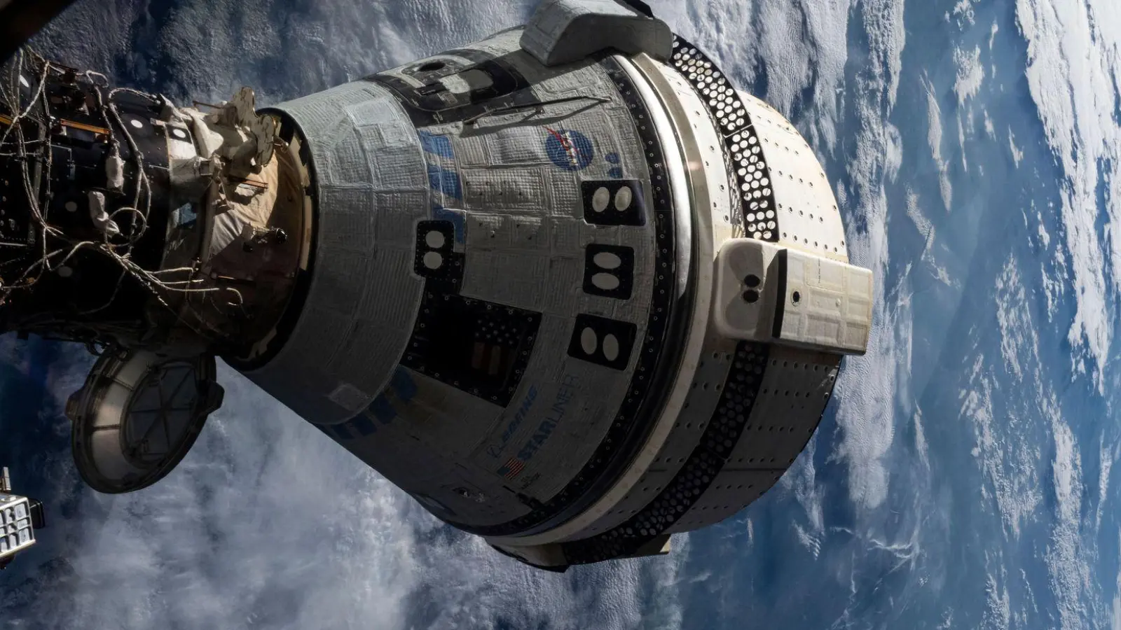 Bald wieder auf der Erde: die „Starliner“-Kapsel. (Foto: Uncredited/NASA/AP/dpa)