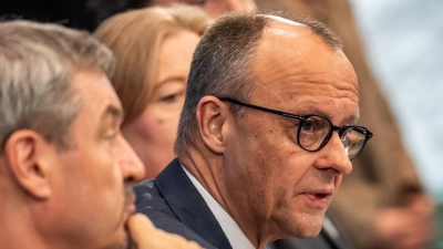 Merz und Söder: Diese beiden machen den Vorschlag für die Nachfolge von Spahn. (Foto: Michael Kappeler/dpa)