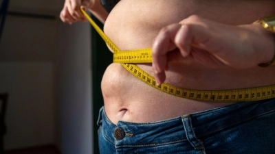 Intervallfasten ist einer neuen Übersichtsarbeit zufolge womöglich weniger effektiv als vielfach angenommen. (Foto: Pia Bayer/dpa/dpa-tmn)