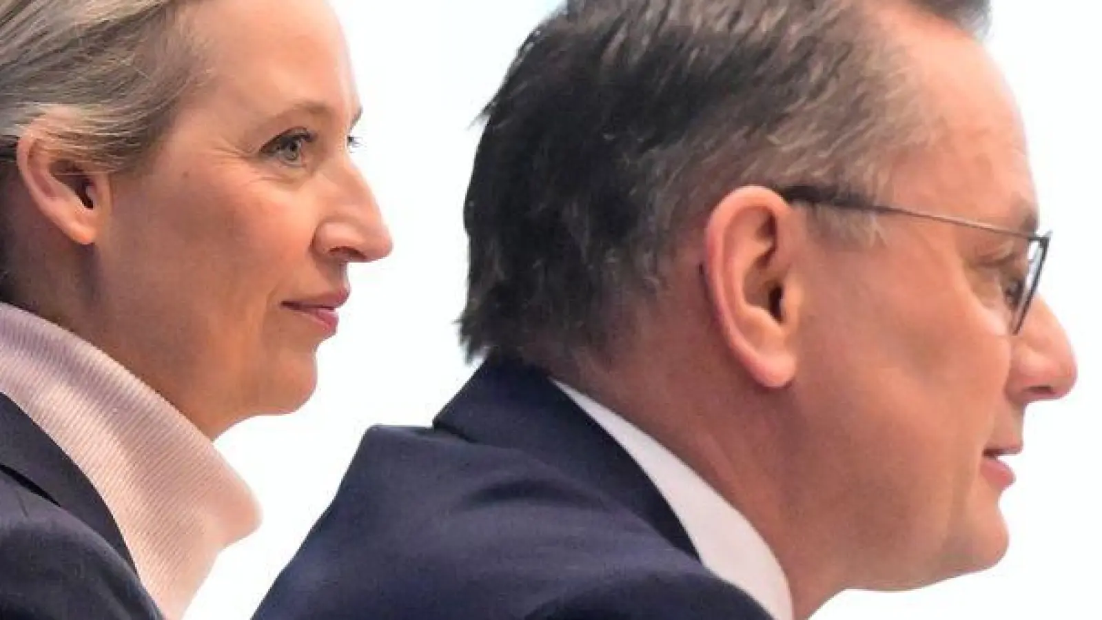 Tino Chrupalla und Alice Weidel würden gerne auch die neue AfD-Bundestagsfraktion gemeinsam als Vorsitzende leiten. (Foto: Julian Stratenschulte/dpa)