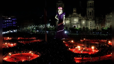 Der Tag der Toten ist ein farbenfrohes mexikanisches Fest.  (Foto: Nadia Tecuapetla/ZUMA Press Wire/dpa)
