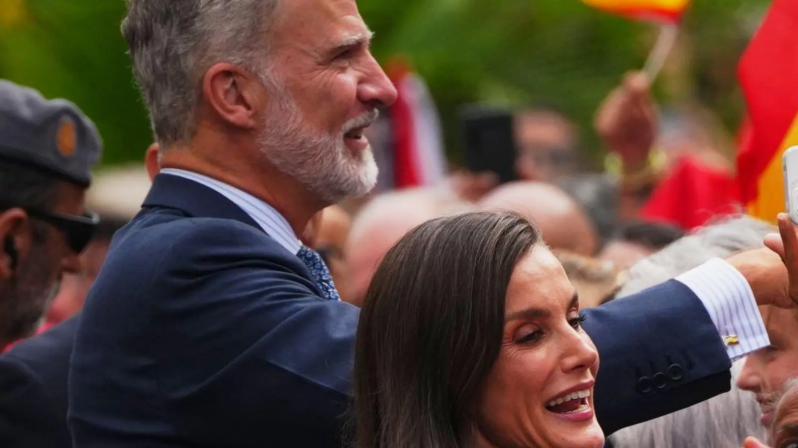 Felipe bezeichnete den Ansturm als „inakzeptable“ Grenzverletzung. (Foto: Manu Fernandez/AP/dpa)