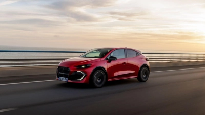 Unaufgeregt und erwachsen: Für einen Kleinwagen wie den Renault Clio ist das kein schlechtes Urteil nach dem Fahrtermin. (Foto: Clément Choulot/Renault/dpa-tmn)