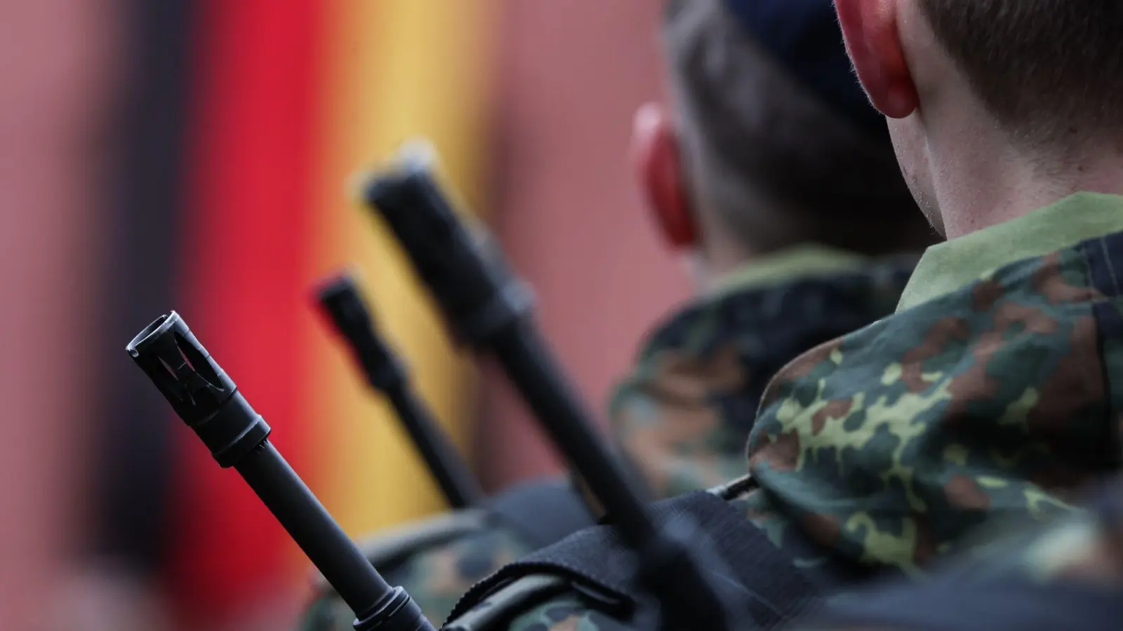 2025 nahmen deutlich mehr minderjährige Rekruten ihren Dienst bei der Bundeswehr auf als im Jahr zuvor. (Symbolbild) (Foto: Hannes P. Albert/dpa)