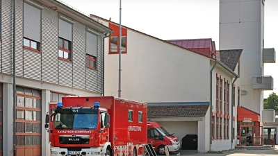 In der Hauptfeuerwache in Eyb muss angebaut werden: Die neuen Katastrophenschutzfahrzeuge brauchen Platz, den es aktuell nicht gibt. (Archivfoto: Jim Albright)