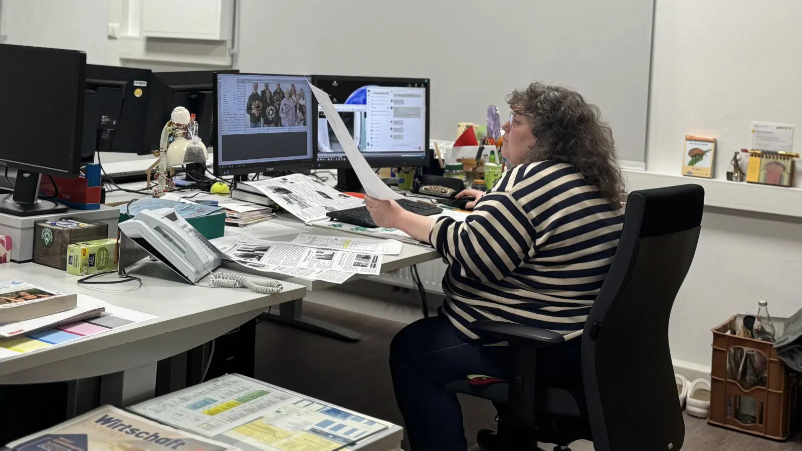 Auch das Korrektorat der FLZ macht am Wahlabend Überstunden. (Foto: Evi Lemberger)