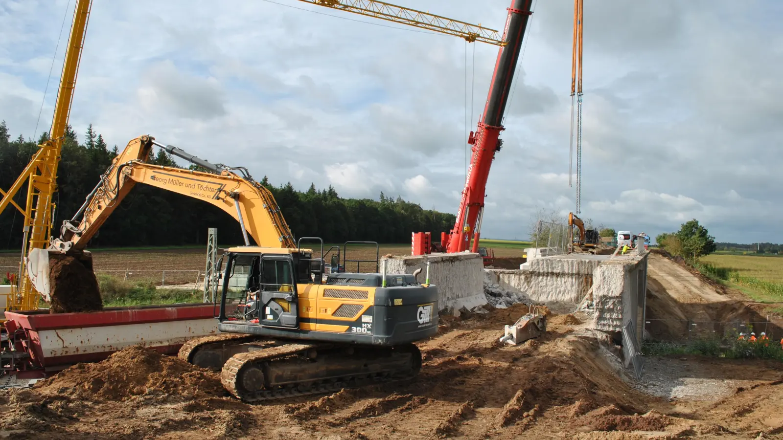 Die Tragfähigkeit der alten Brücke war laut dem Staatlichen Bauamt das Problem. Deshalb wird sie durch ein neues Bauwerk ersetzt. (Foto: Petra Mai)