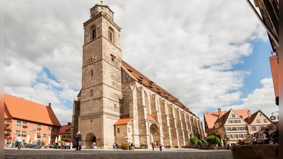 Die Innensanierung des Kirchturms im Münster ist abgeschlossen. Nach 222 Stufen werden Besucherinnen und Besucher mit einem grandiosen Ausblick belohnt. (Foto: David Haas)