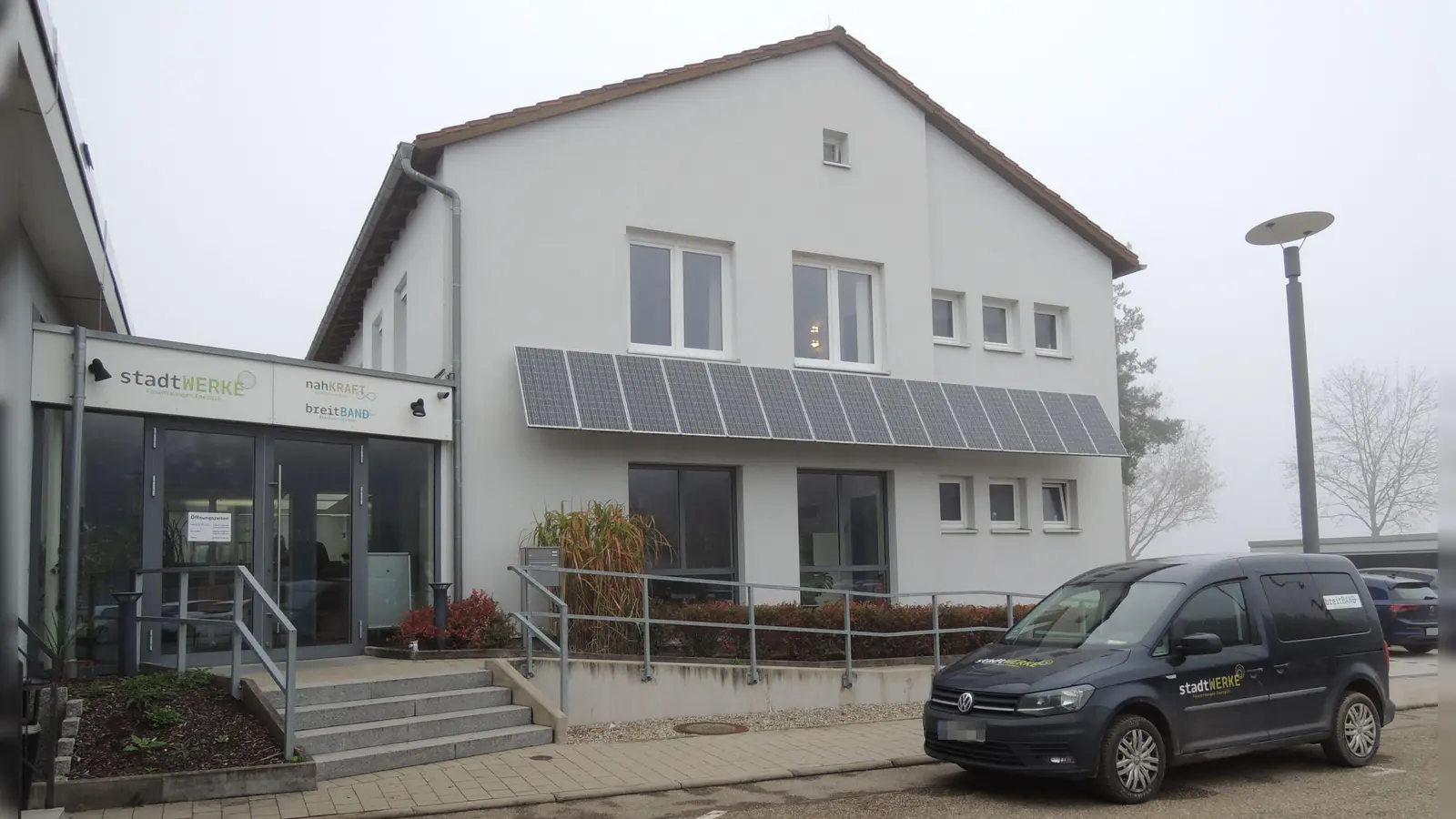 Das Hauptgebäude der Stadtwerke Feuchtwangen. Der städtische Eigenbetrieb soll ab 2026 als Kommunalunternehmen fortgeführt werden. (Archivbild: Peter Zumach)