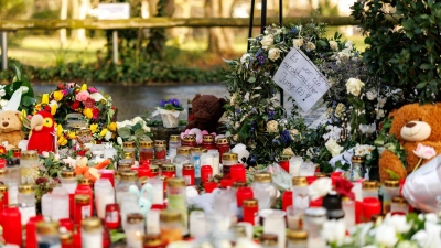 Ein Messerangriff im fränkischen Aschaffenburg vor genau einem Jahr löste in Deutschland nicht nur Empörung aus, sondern auch eine erneute Debatte über Migrationspolitik. (Foto: Daniel Karmann/dpa)
