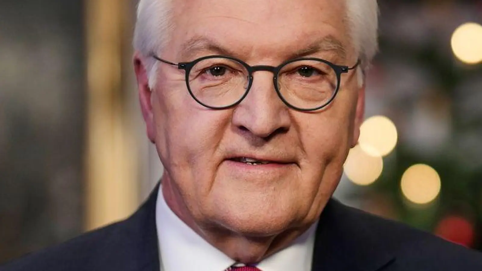 „Wir brauchen Mut, um immer wieder neu anzufangen“, sagte Bundespräsident Frank-Walter Steinmeier in seiner vorab veröffentlichten Weihnachtsansprache.  (Foto: Markus Schreiber/Pool AP/dpa)