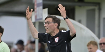 Ärgert sich vor allem über die Offensivstandards: TSC-Trainer Dieter Kreiselmeier. (Foto: Martin Rügner)