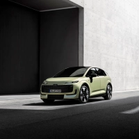 Sieht aus wie ein Kleinwagen, ist aber keiner: der Audi A2 e-tron. (Foto: Audi AG/dpa-tmn)