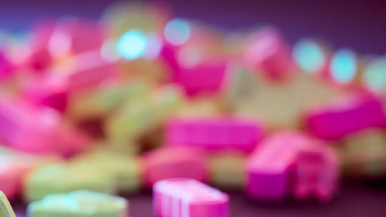 Bei synthetischen Opioiden liegt die wirksame Dosis oft extrem nah an der tödlichen. (Foto: -/Bundeskriminalamt/dpa)