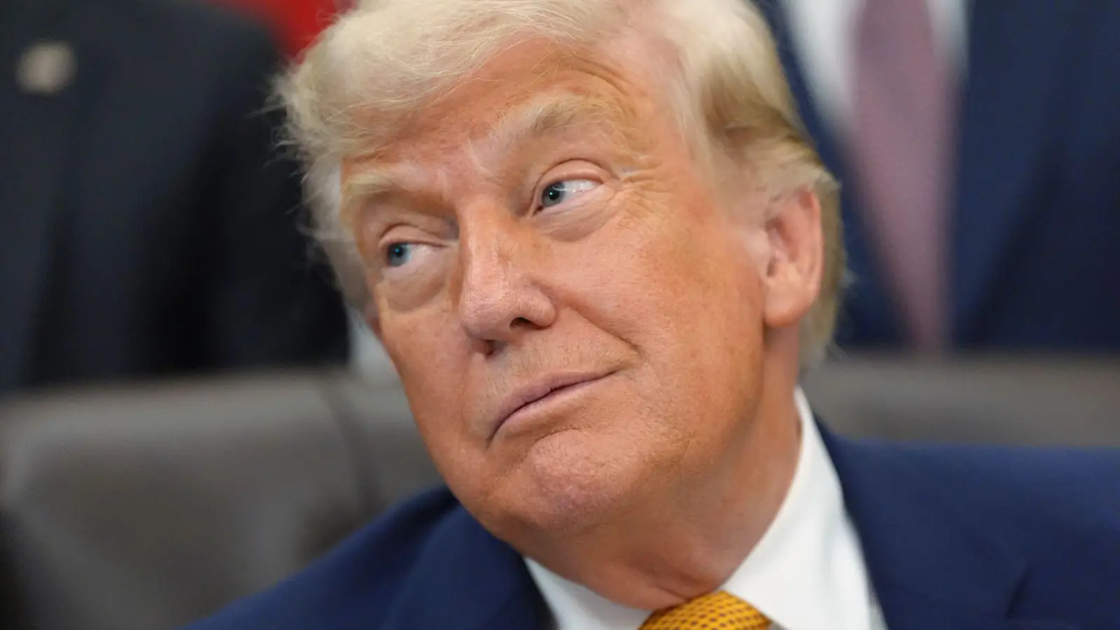 Als Washington Hilfe erbeten habe gegen den Iran, seien wichtige Partner nicht für die Vereinigten Staaten da gewesen, sagte Trump im Weißen Haus. (Foto: Jacquelyn Martin/AP/dpa)