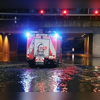 In der Region Aschaffenburg war die Feuerwehr bei etwa 300 Einsätzen gefordert. (Foto: Ralf Hettler/dpa)