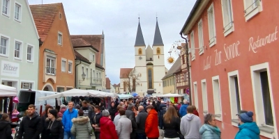 Die Vorfreude auf den beliebten Frühjahrsmarkt und die Messen in Herrieden und Umgebung ist groß. (Foto: Christian Treffer)