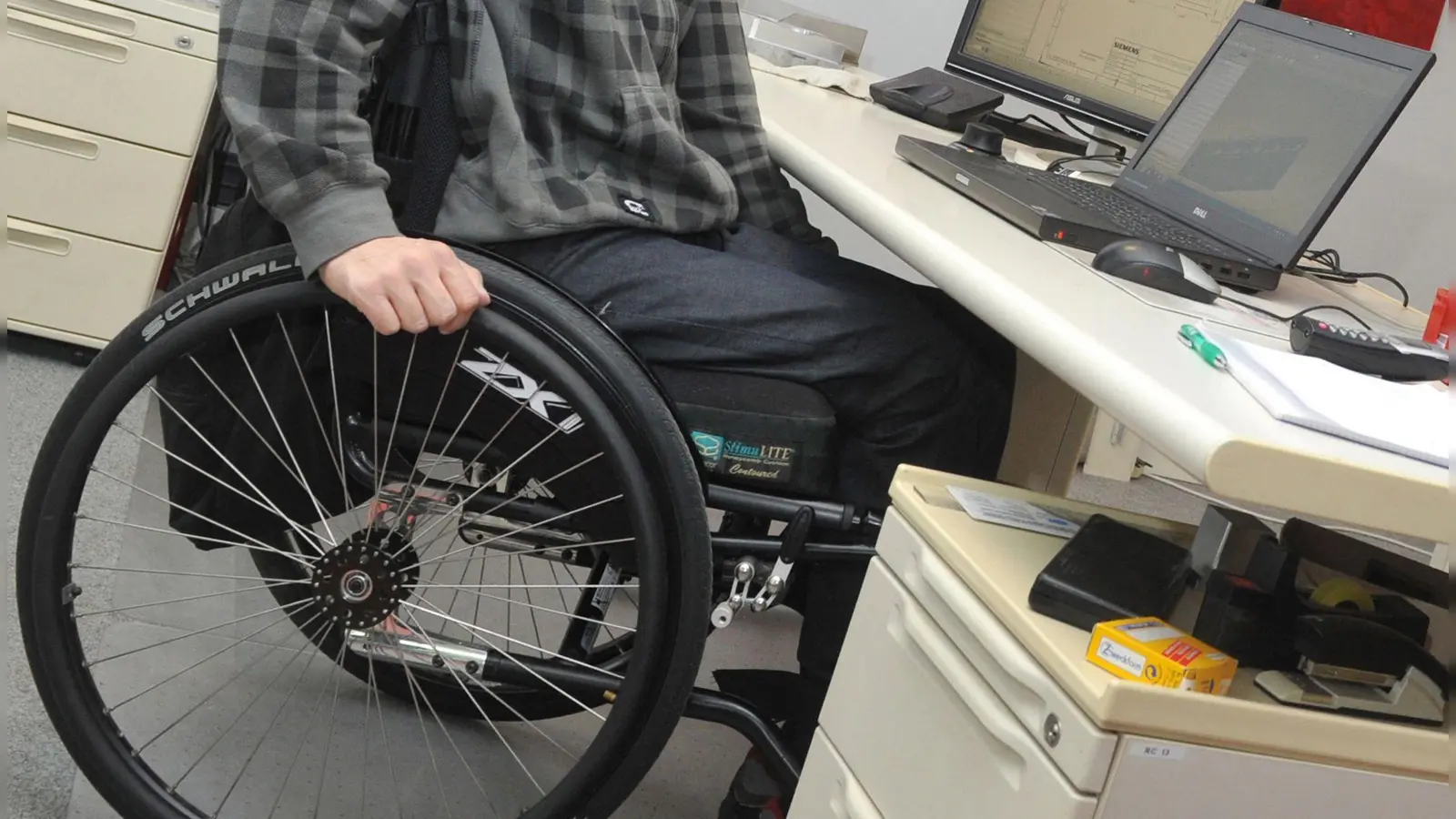 Mit knapp 117 Millionen Euro unterstützte die zuständige Behörde in Bayern 2024 die berufliche Inklusion von Menschen mit Behinderung. (Symbolbild) (Foto: Stefan Puchner/dpa)