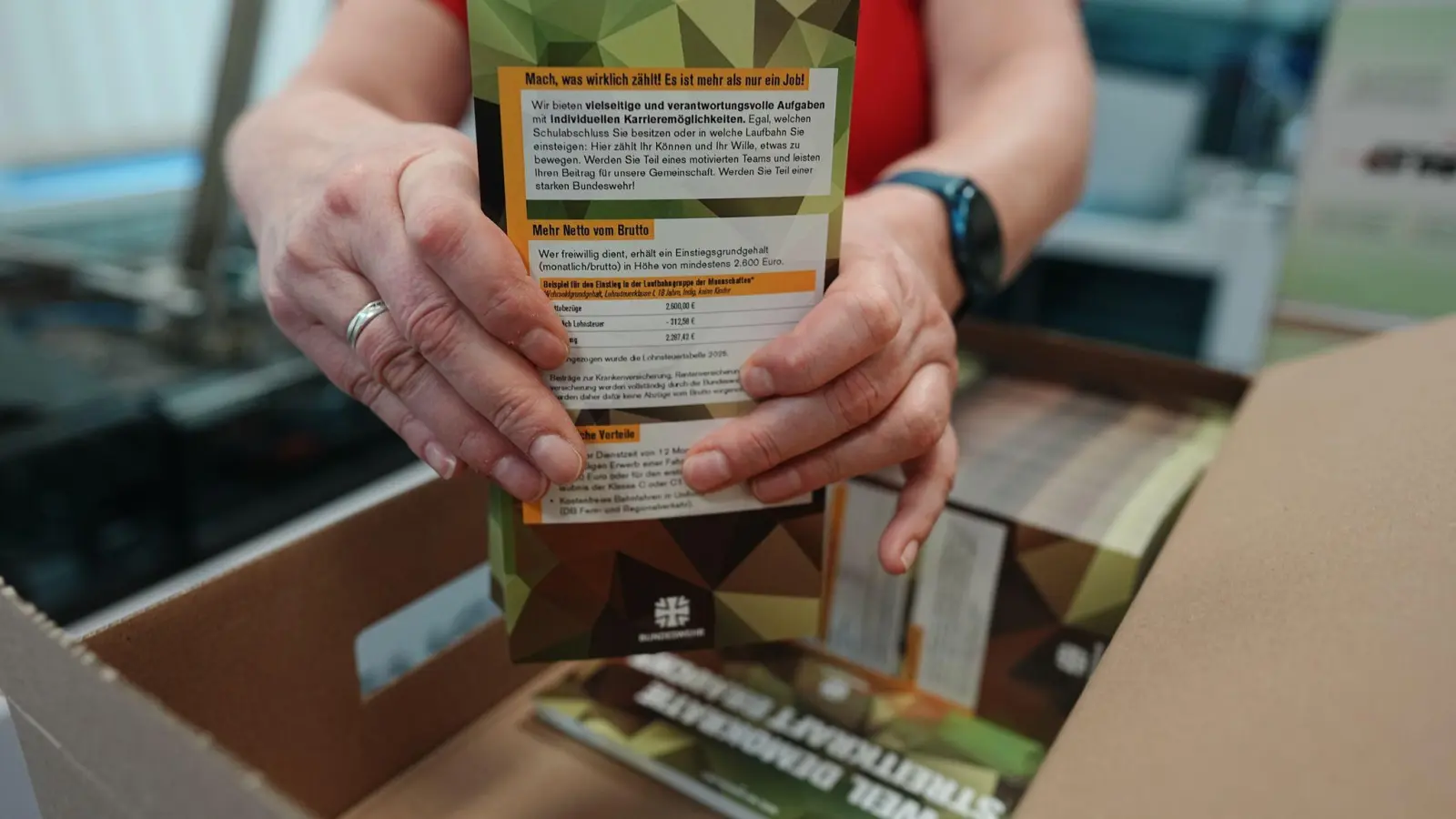 Neuer Wehrdienst - Erste Fragebögen werden verschickt (Foto: Kay Nietfeld/dpa)