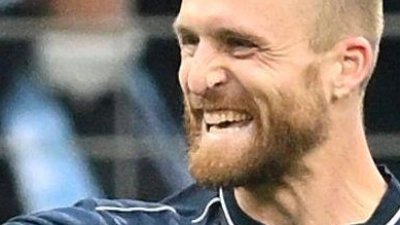 Entschied die Partie mit seinem Siegtreffer: Philipp Hofmann. (Foto: Anke Waelischmiller/dpa)