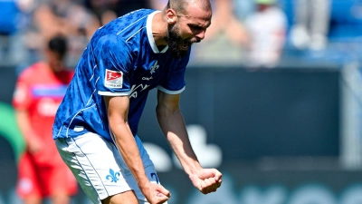Darmstadt 98 hat gegen Holstein Kiel einen späten Punkt gerettet.  (Foto: Uwe Anspach/dpa)