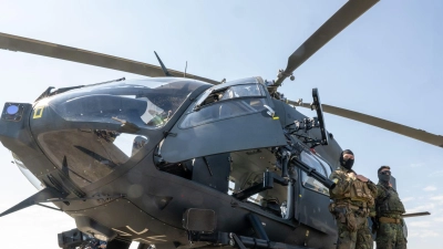 Die Bundeswehr bekommt 62 neue Hubschrauber. (Archivbild) (Foto: Peter Kneffel/dpa)