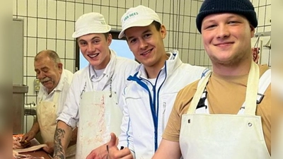 Zusammen am Werk: Günther Kapusta, Niklas Pfeiffer, Daniel Kaufmann und Georg Gansser waren in Oberfeldbrecht zusammen aktiv. (Foto: Luca Loos)