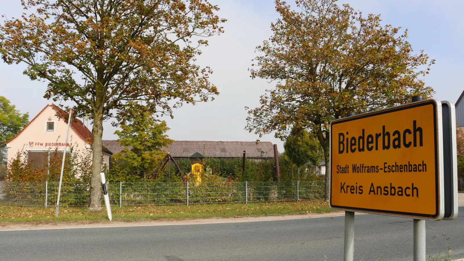 Schon vor einigen Jahren war die einfache Dorferneuerung in Biederbach Thema. Jetzt stellt die Stadt erneut einen Förderantrag. (Foto: Antonia Müller)